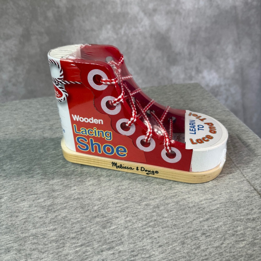 Melissa & Doug Wooden Lacing Shoe Kids OS Red Solid Learn to Tie Toy 3+ Sealed